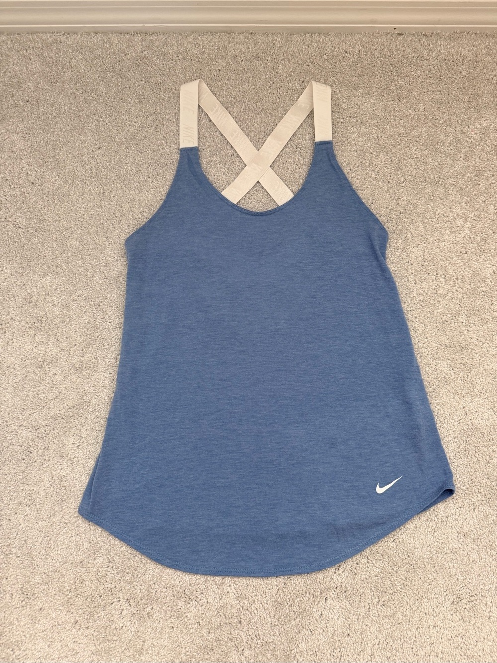 Nike Women’s Blue Crossback Tank Top, size Small